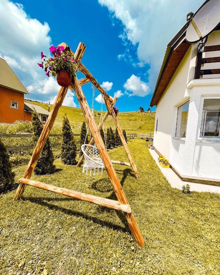 Guest House Sara Žabljak Exteriör bild