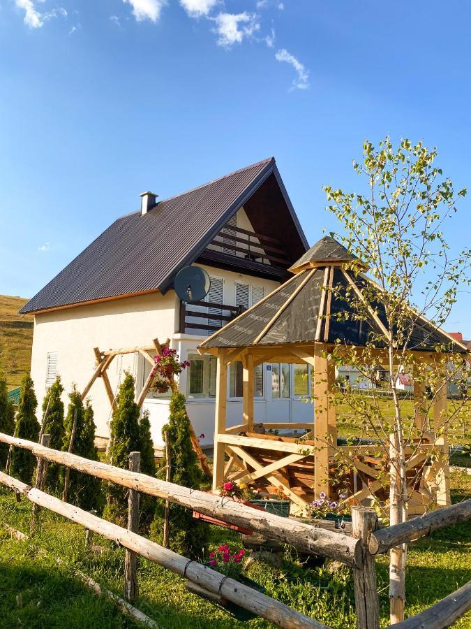 Guest House Sara Žabljak Exteriör bild